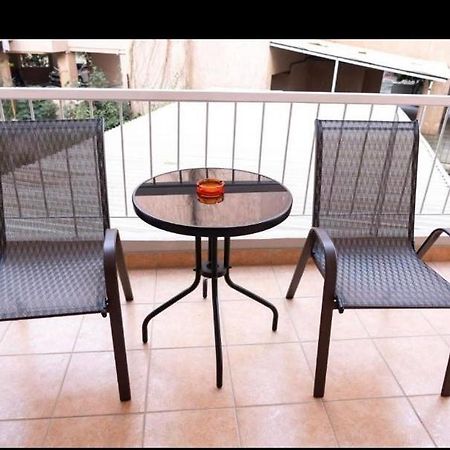 Central Appartment 2 With Parking 라리사 외부 사진