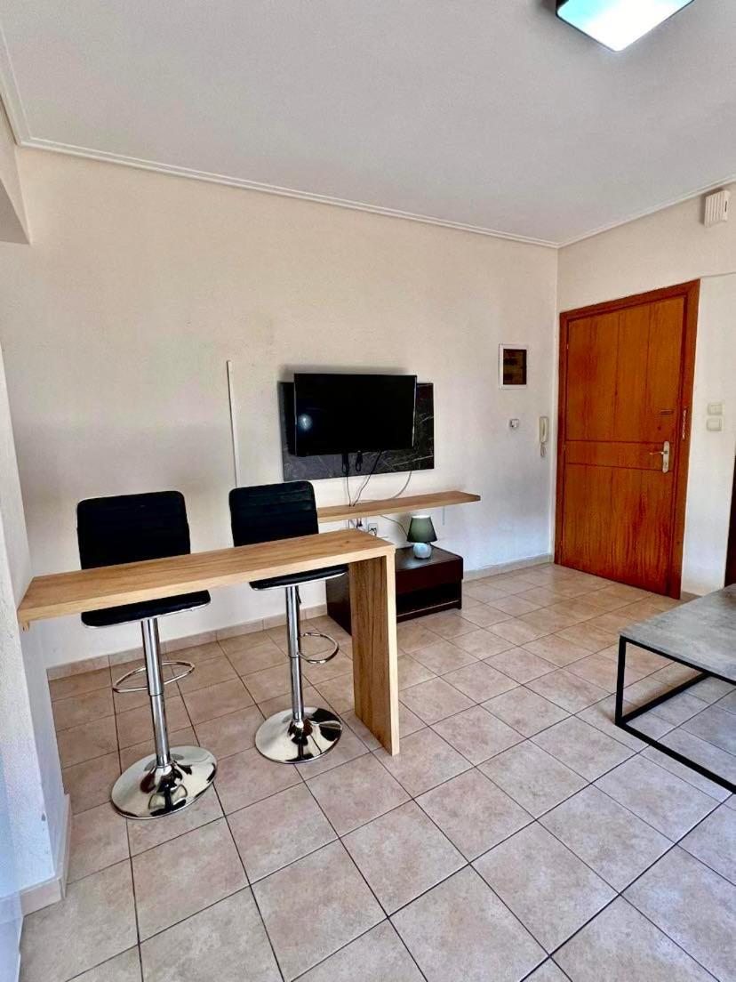 Central Appartment 2 With Parking 라리사 외부 사진