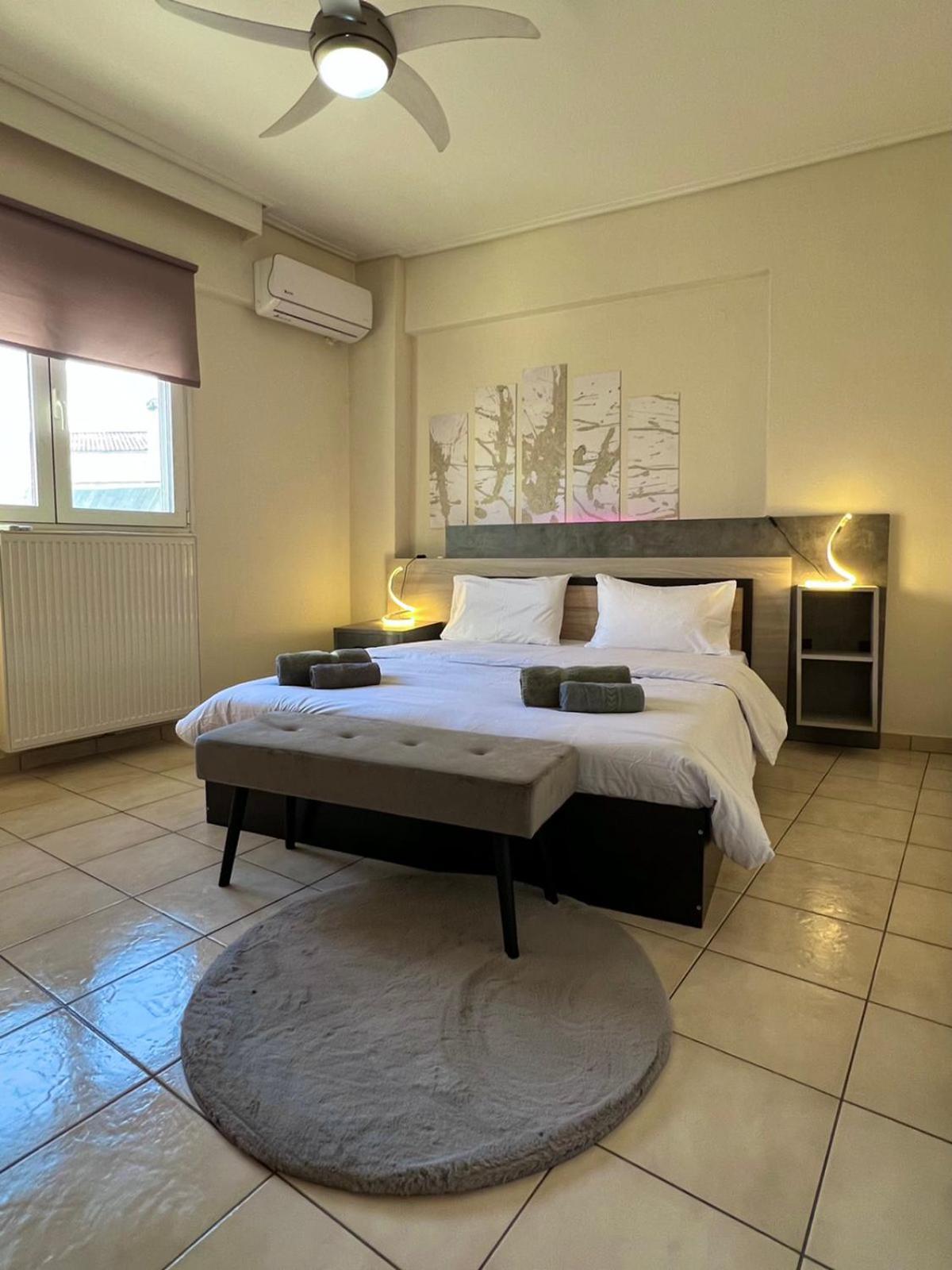 Central Appartment 2 With Parking 라리사 외부 사진